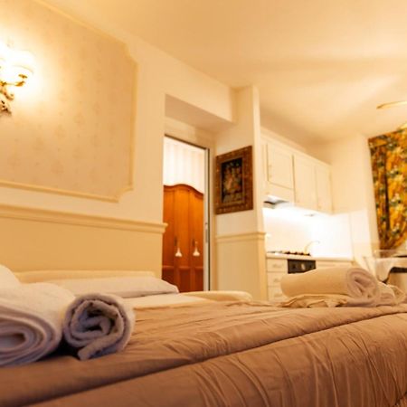 New Cozy Apartment - City Centre レッコ エクステリア 写真