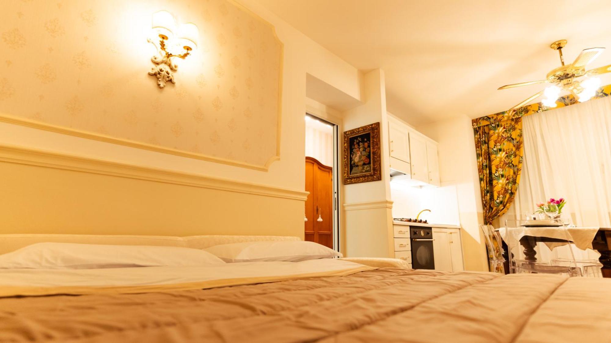 New Cozy Apartment - City Centre レッコ エクステリア 写真
